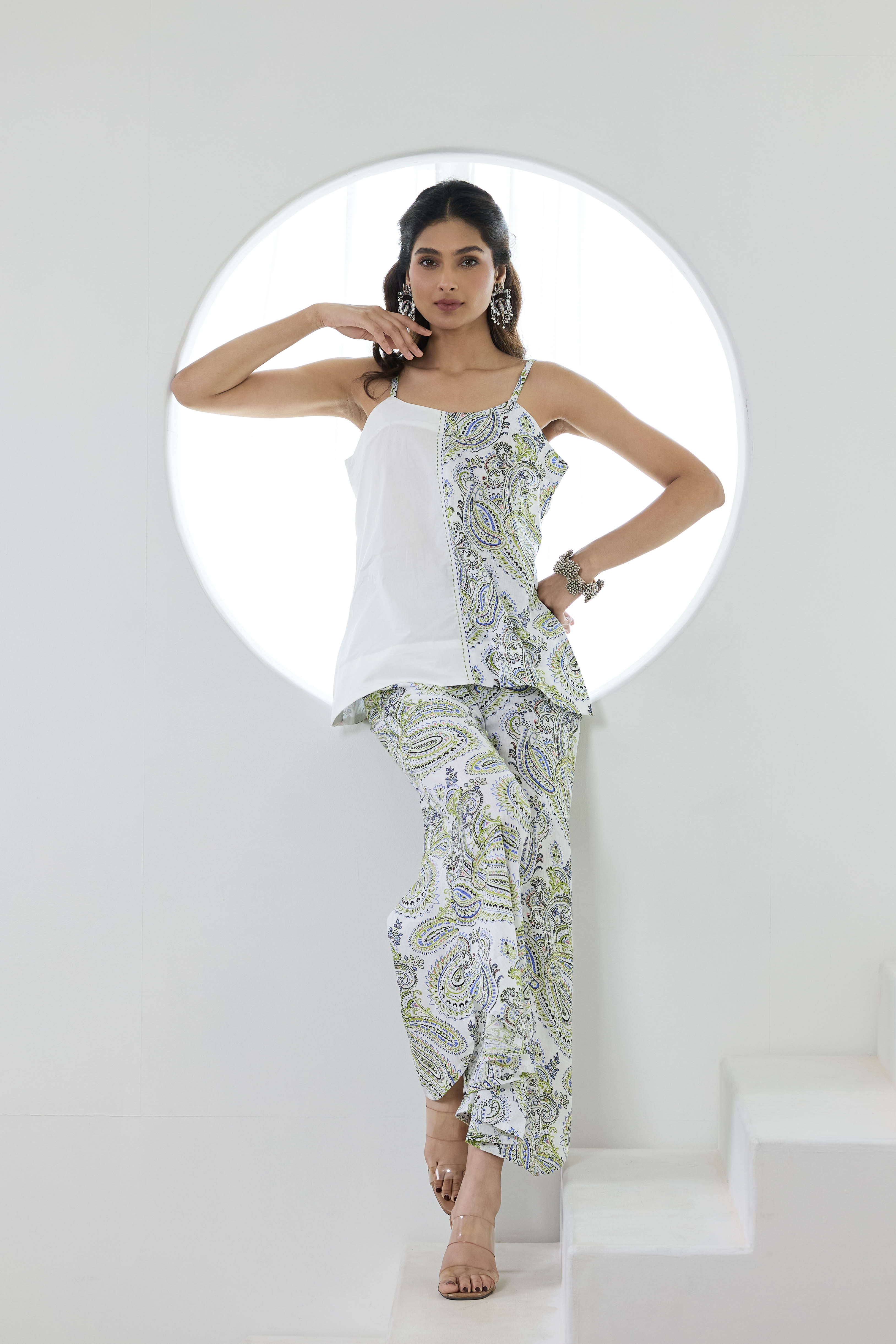 BASIKALI |  Paisley Breeze