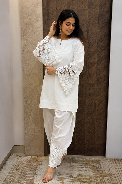 BASIKALI |  Chandni Farshi